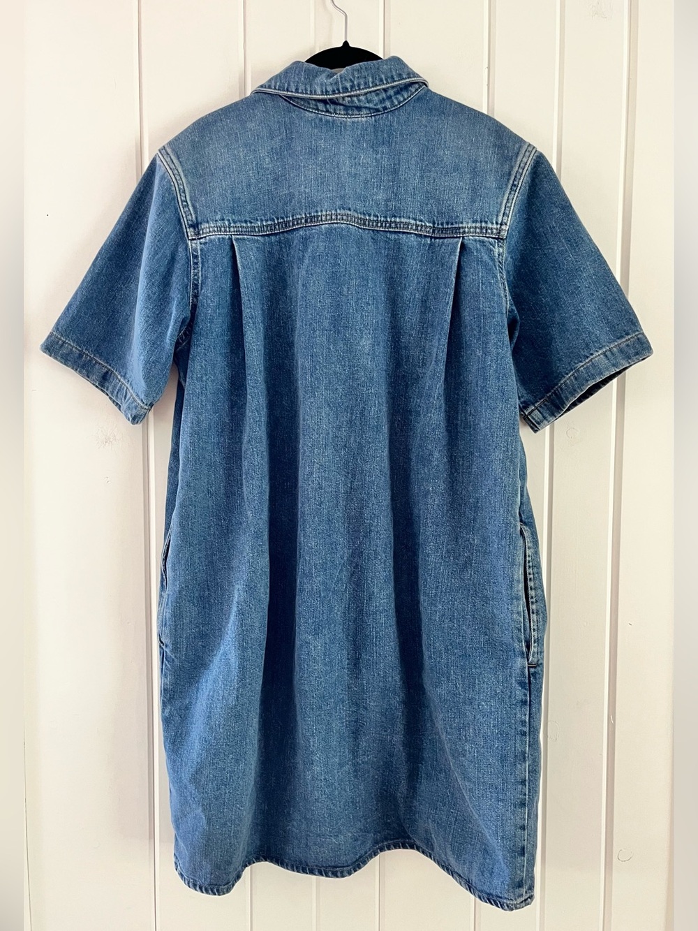 Universal Thread Medium Blue Button Down Denim Dress, Sz M (P2P 21”) - Picture 2 of 7